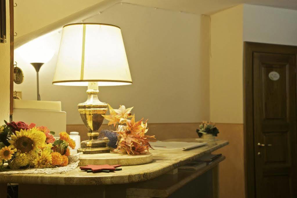 Montepulciano Stazione Meuble Evoe Bed & Breakfast エクステリア 写真